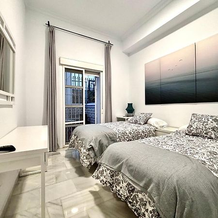 Appartement El Reloj Del Viajero 2 à Séville Extérieur photo