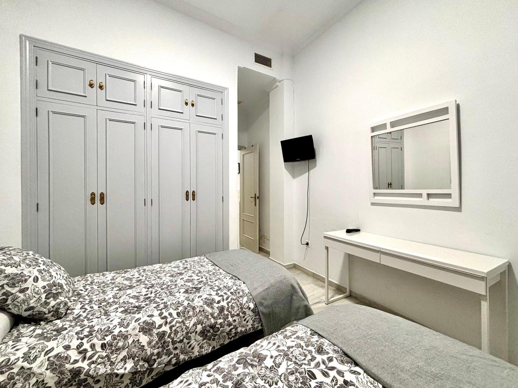 Appartement El Reloj Del Viajero 2 à Séville Extérieur photo